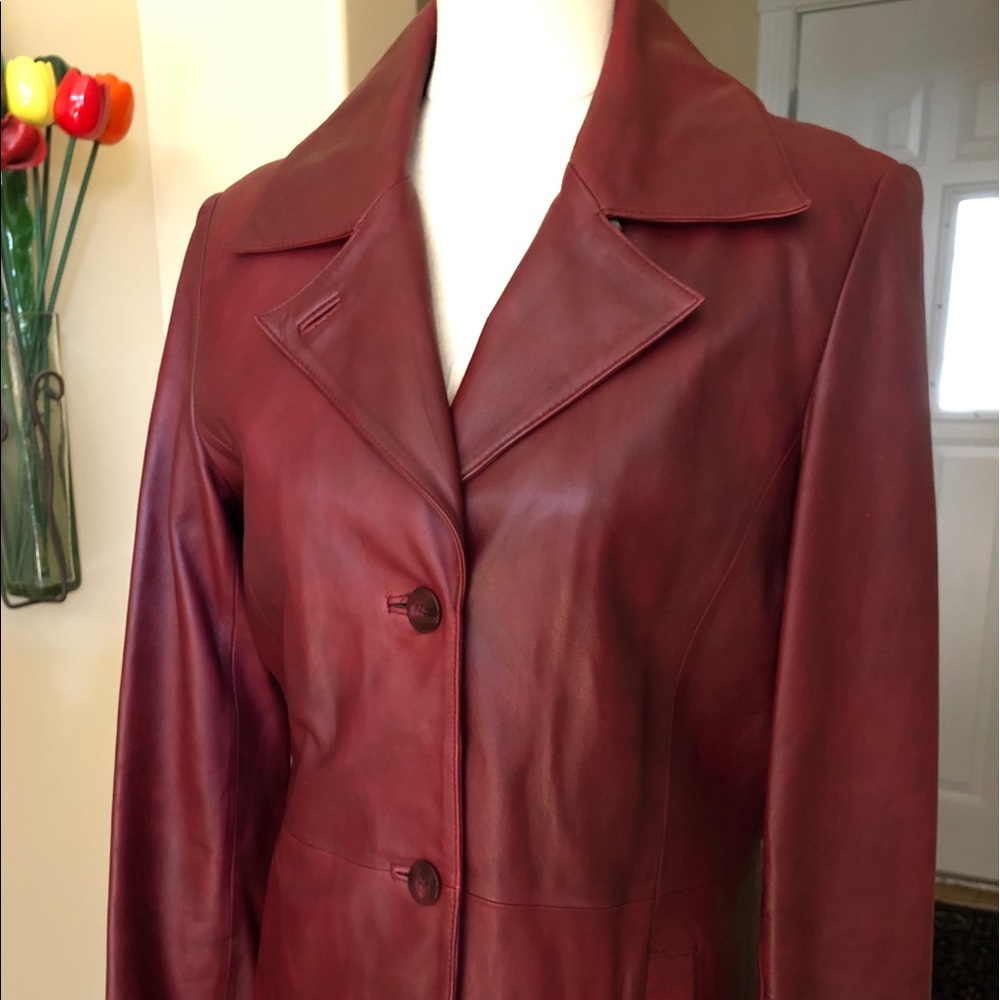 🌸 Beautiful Red Leather Coat